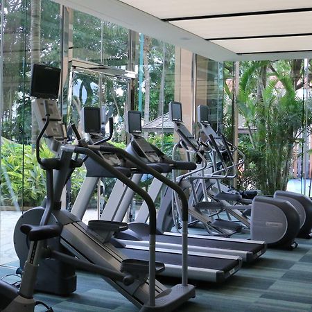 Hong Kong Gold Coast Hotel Exterior photo A gym at a hotel