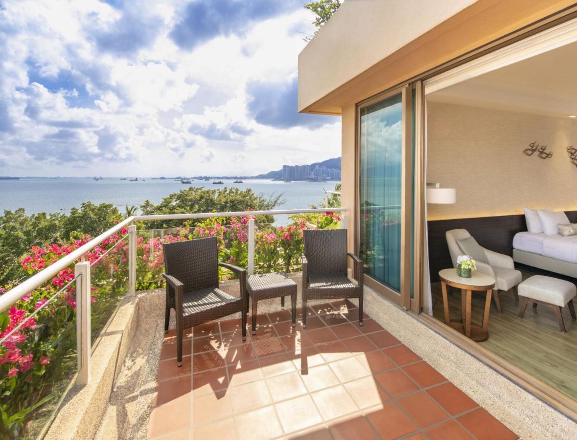 Hong Kong Gold Coast Hotel Exterior photo Deluxe Ocean View Room