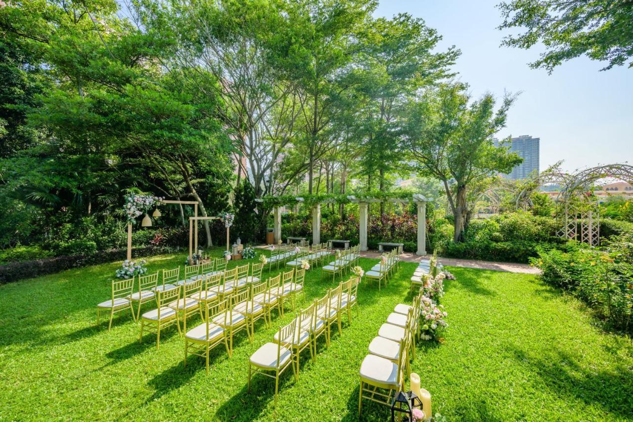 Hong Kong Gold Coast Hotel Exterior photo The Garden at Mandarin Oriental, Tokyo