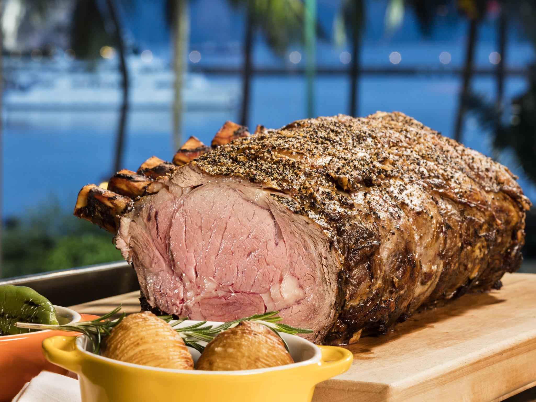 Hong Kong Gold Coast Hotel Exterior photo A roast rib of beef