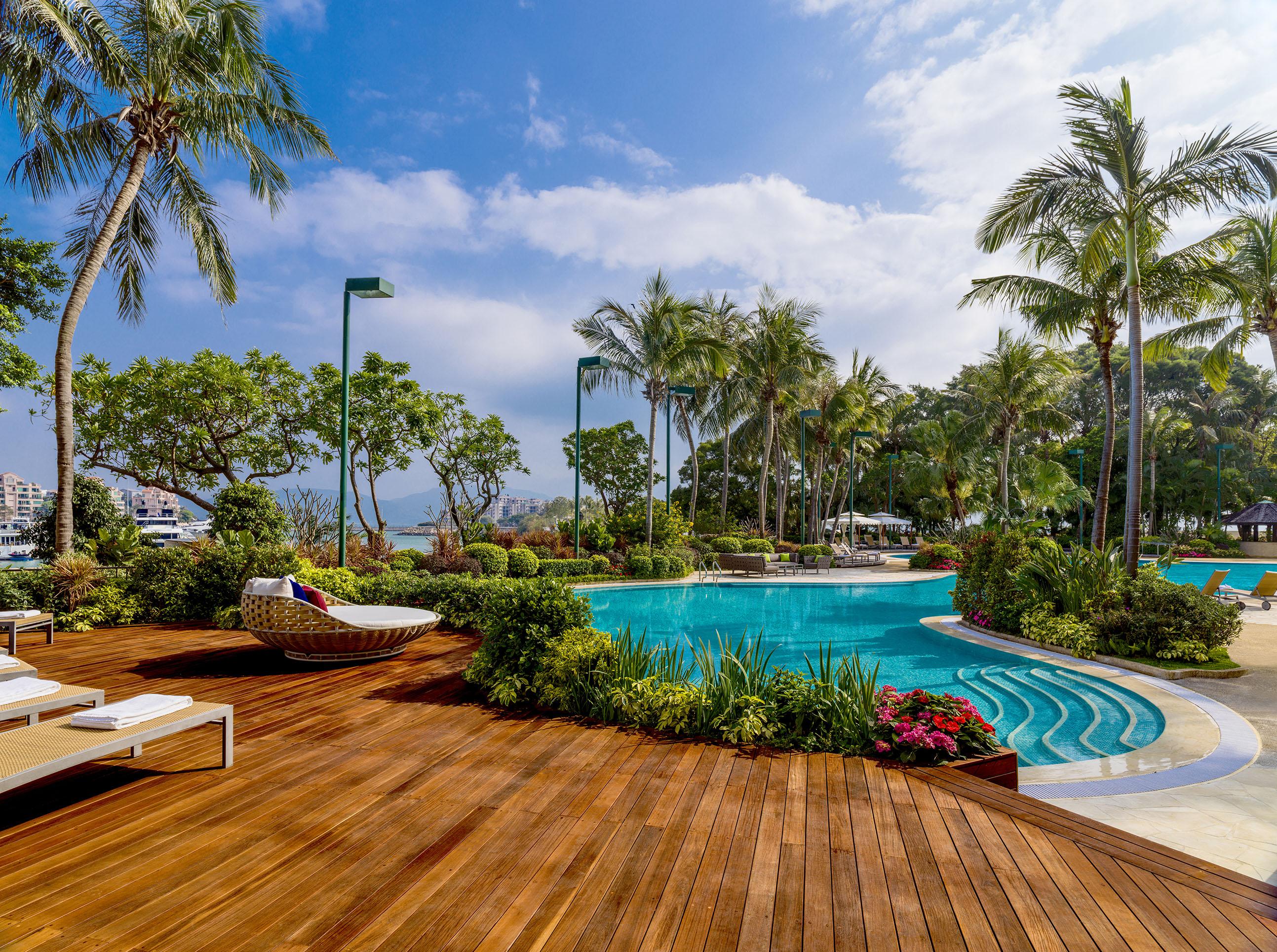 Hong Kong Gold Coast Hotel Exterior photo The pool at the InterContinental Changi