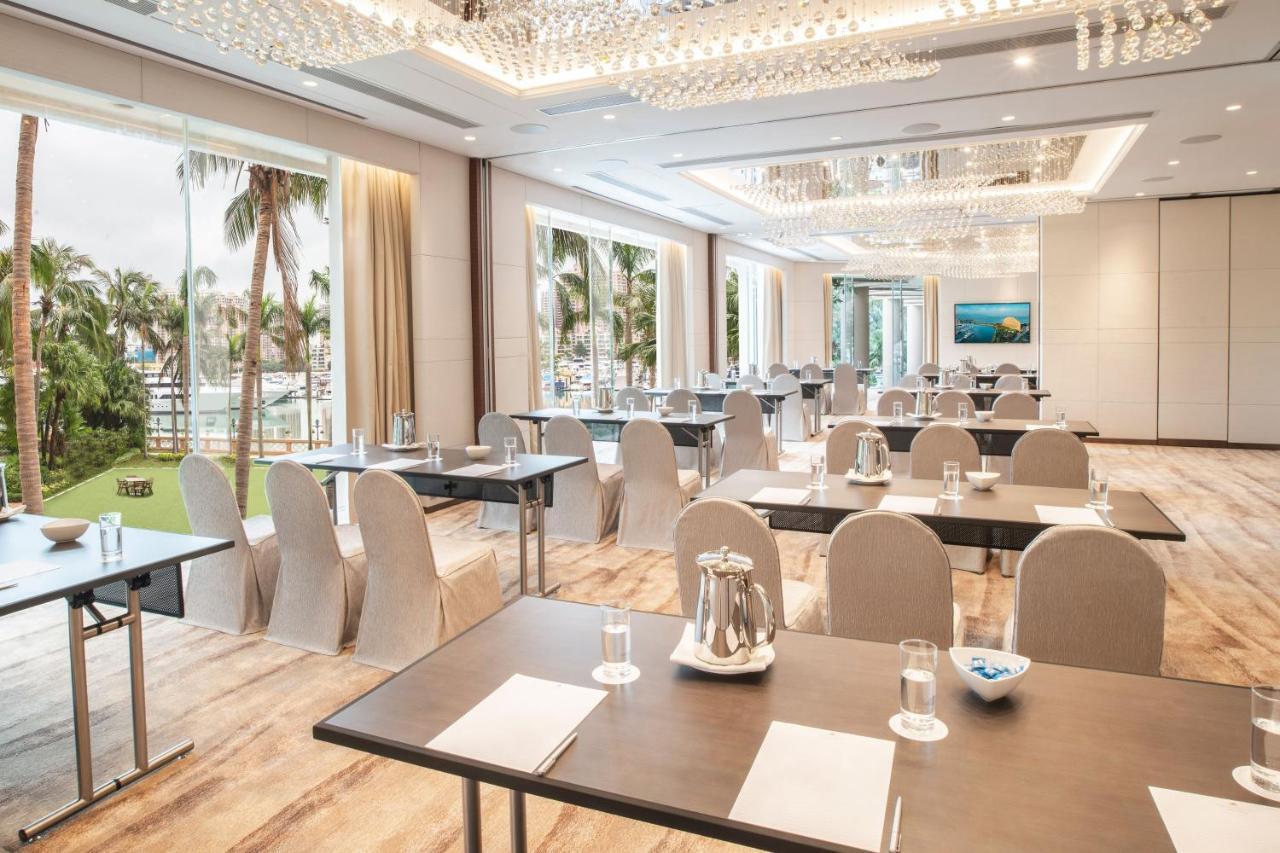 Hong Kong Gold Coast Hotel Exterior photo Meeting room
