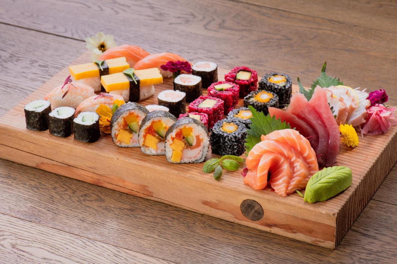 Hong Kong Gold Coast Hotel Exterior photo Sushi